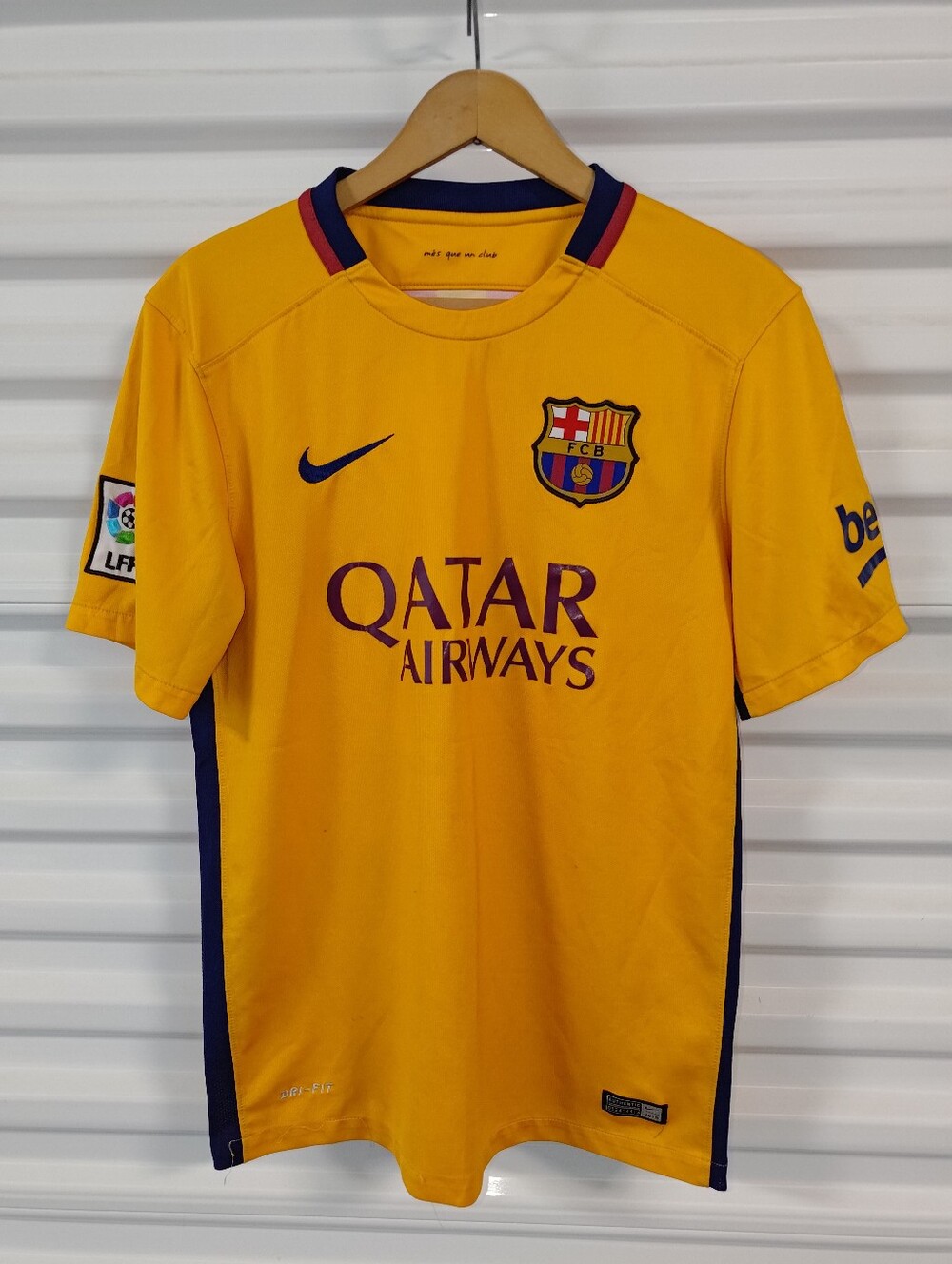 FC Barcelona 2015-2016 Away Football Soccer Jersey S